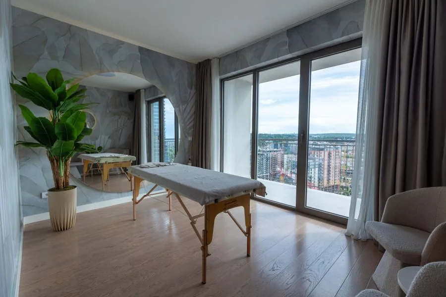 Sala za tretmane sa pogledom na Beograd