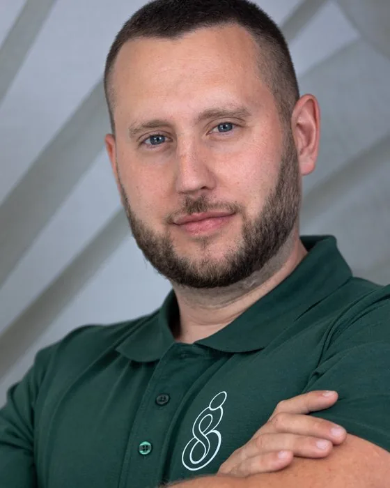 Miloš — manuelni terapeut, Majstor za Leđa